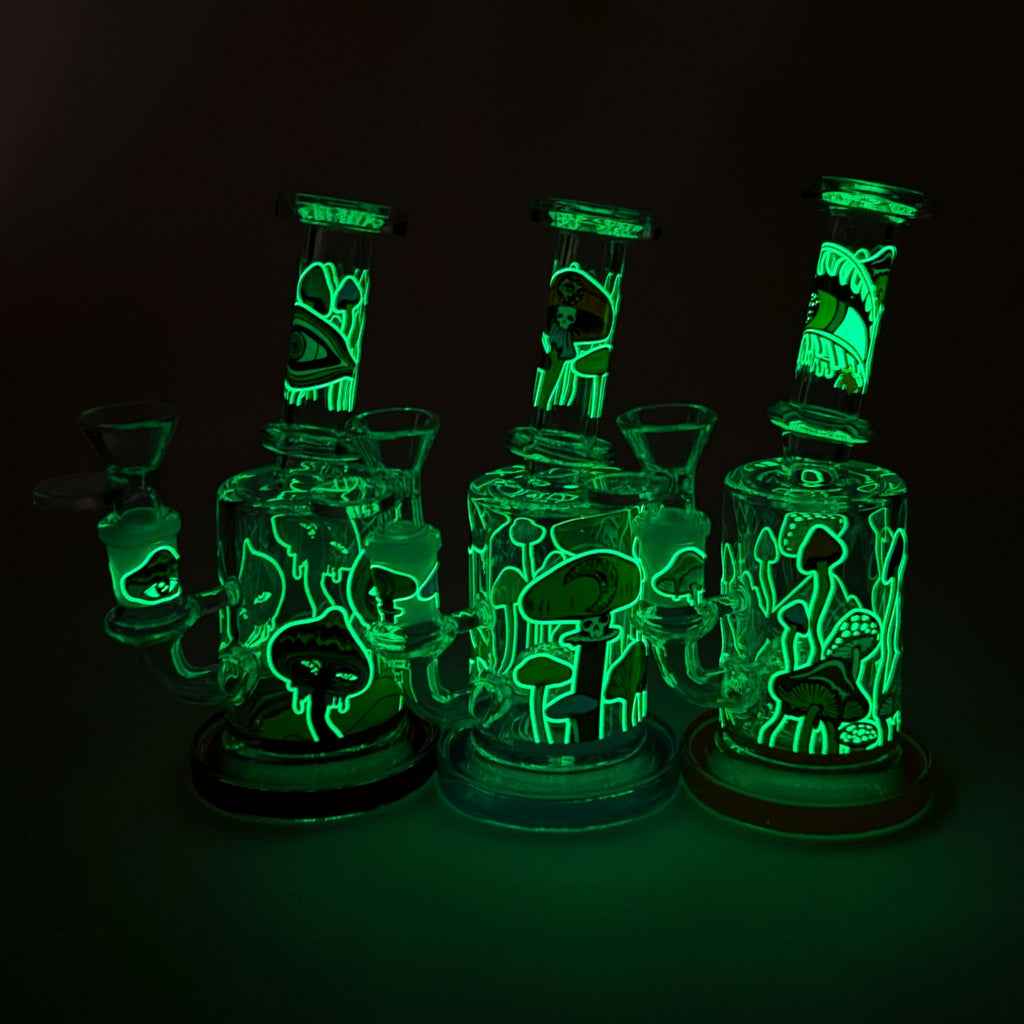 7" Magic Mushroom Glass Bong with Perc – Glow-in-the-Dark