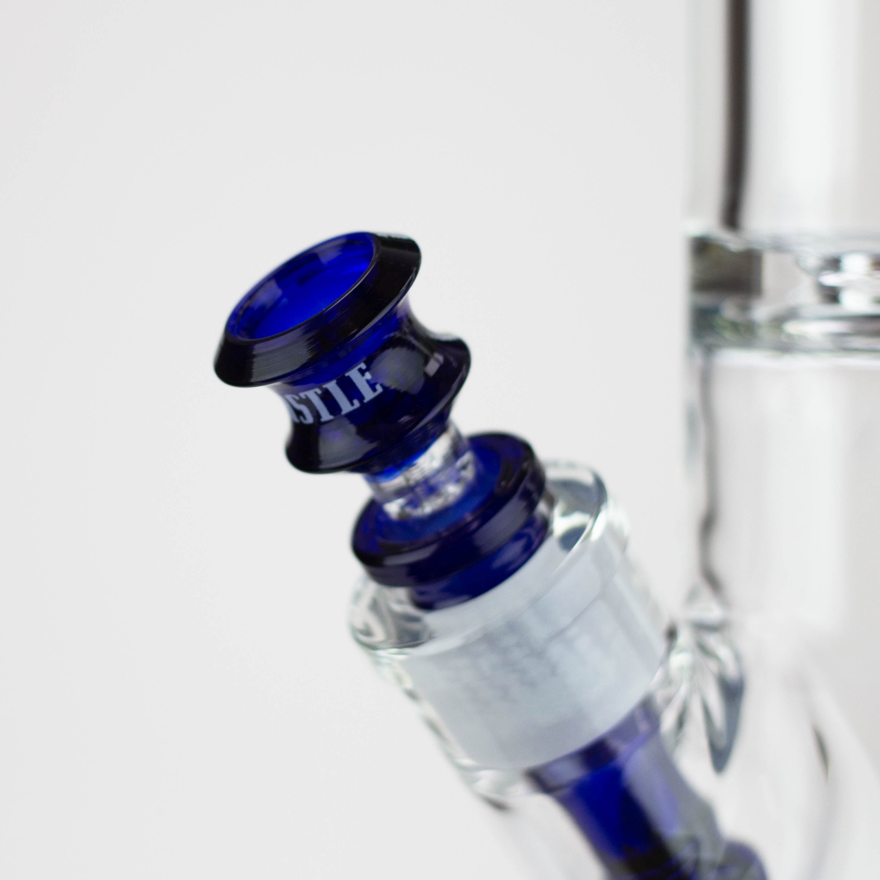 Castle Glassworks | 18" Beaker 9mm Glass bong – Color Logo Secondary image