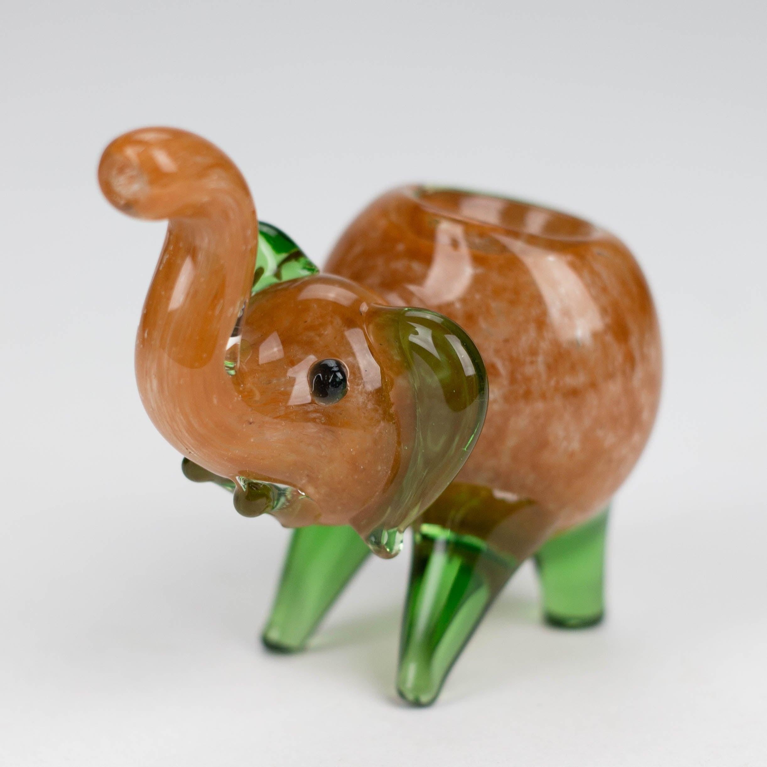 Elephant shape insideout pipe small [PIP185] Secondary image