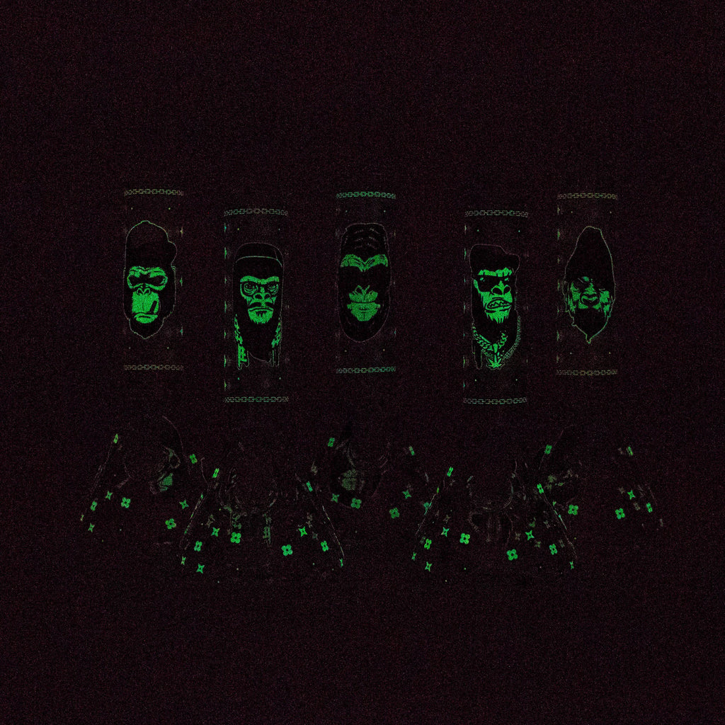 8.5" Gorilla Designs Glow In The Dark beaker bong In the Box [PIP301]