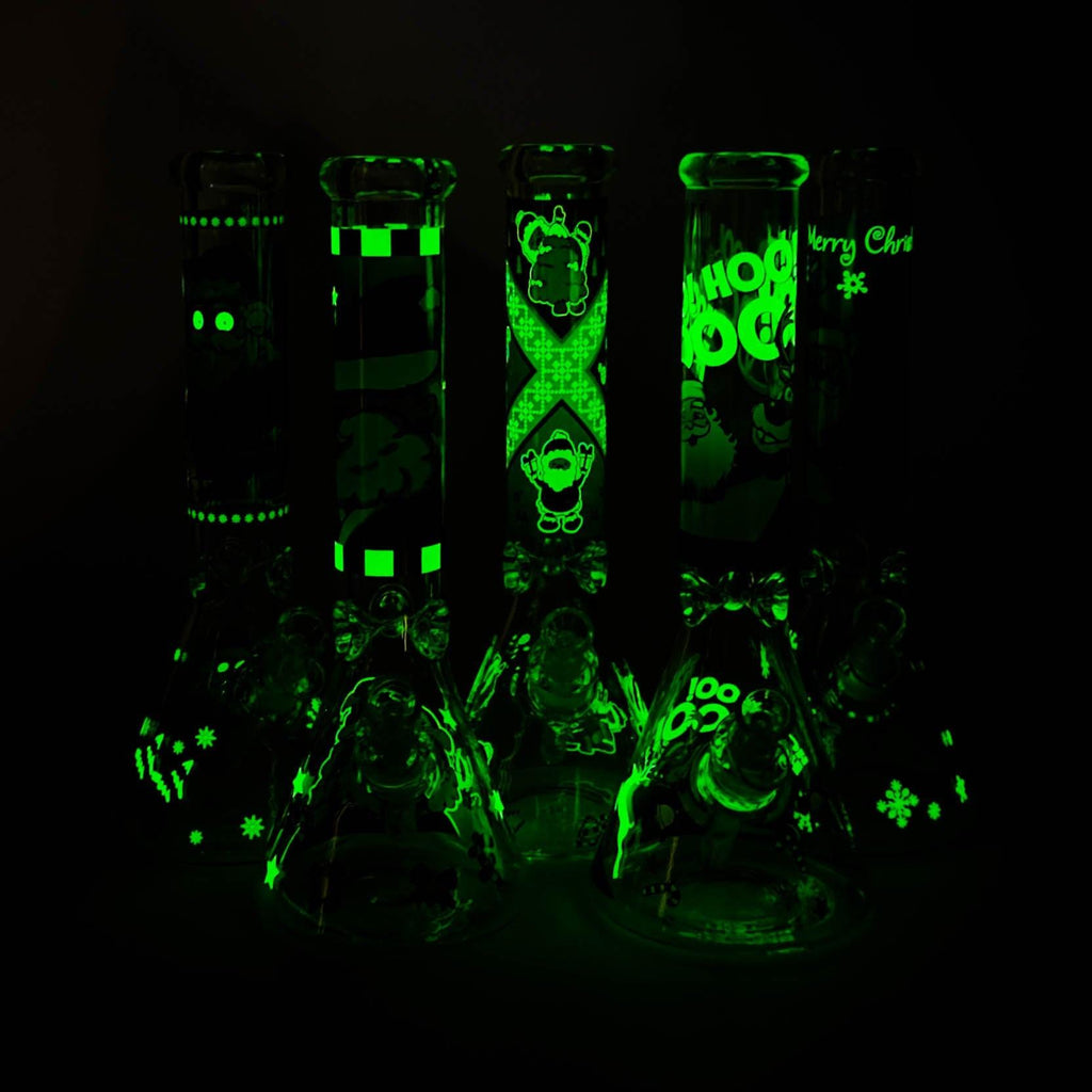 14" Holiday Series 7mm Thick Glass Water Bong – Glow in the Dark