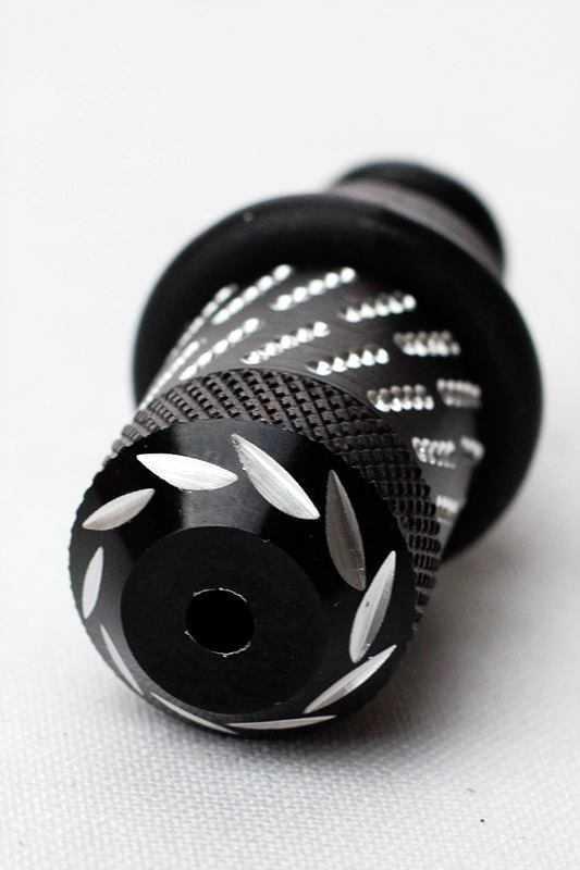 Metal toke pipe 20 display
