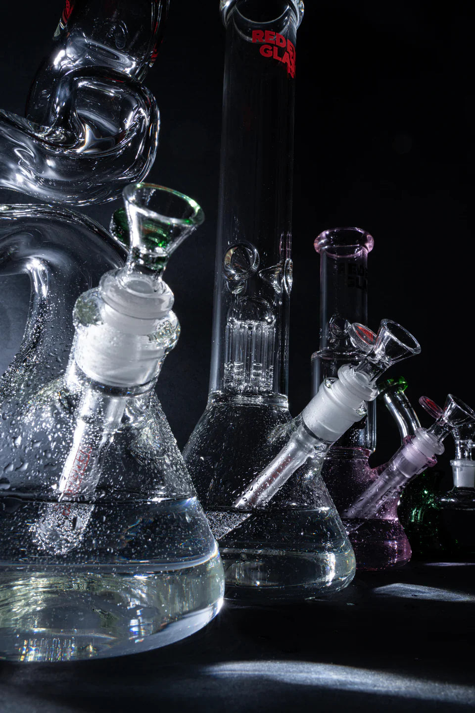 Red Eye Glass® | 16" 7mm Thick Loop-D-Loop Water Pipe [REG184]