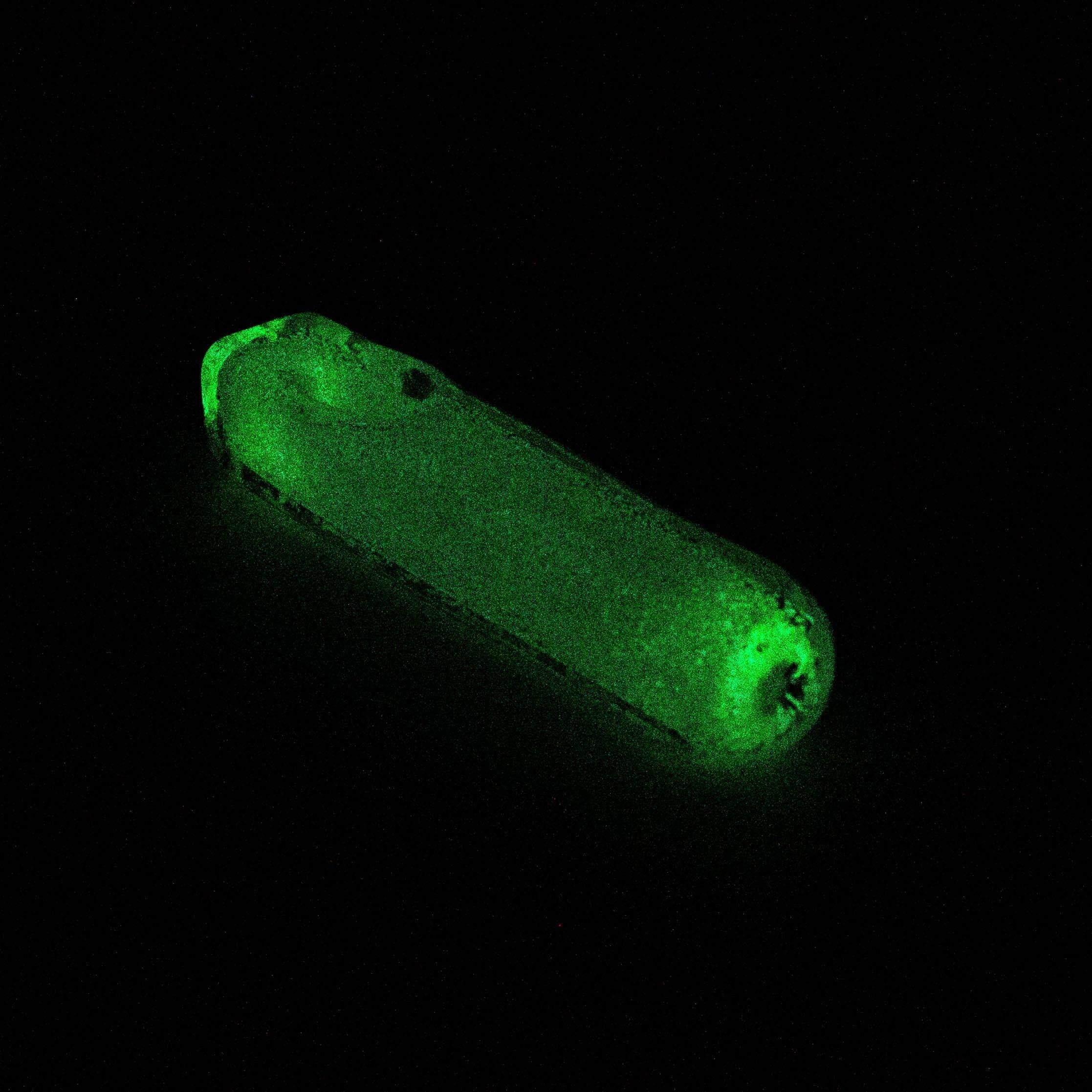 4" soft glass glow in the dark hand pipe [9189] Pack of 2 Secondary image